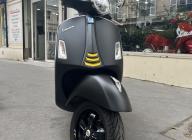 VESPA GTS 125 SUPERTECH NOIR MAT - 1ER MAIN