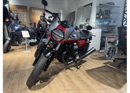 MOTO GUZZI V7