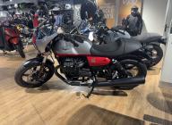 MOTO GUZZI V7