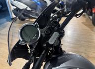 MOTO GUZZI V7