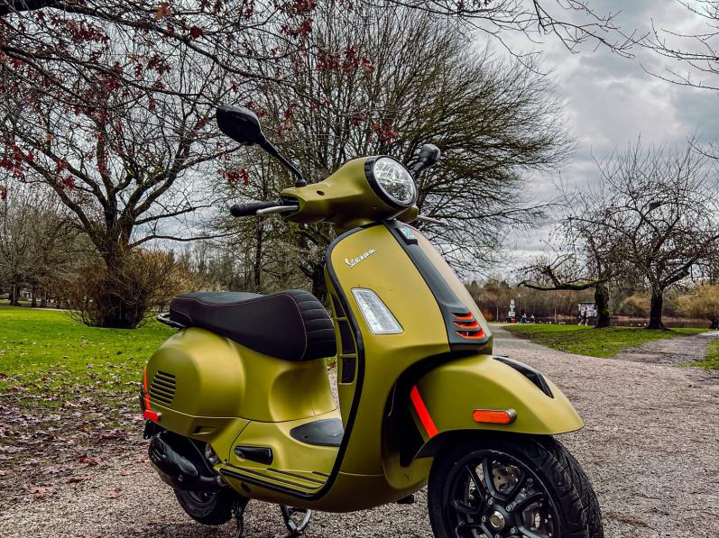 VESPA GTS 300