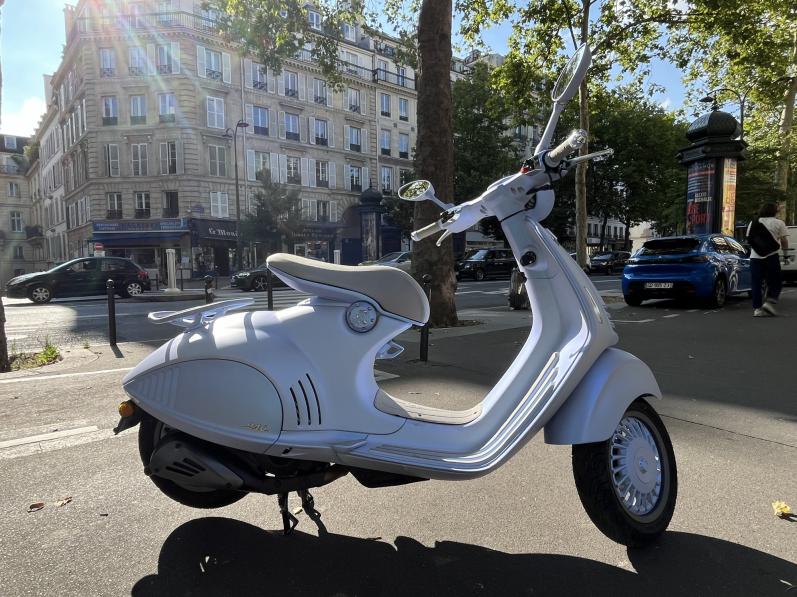 VESPA 946 ABS-ASR 125 - SNAKE - BLEU