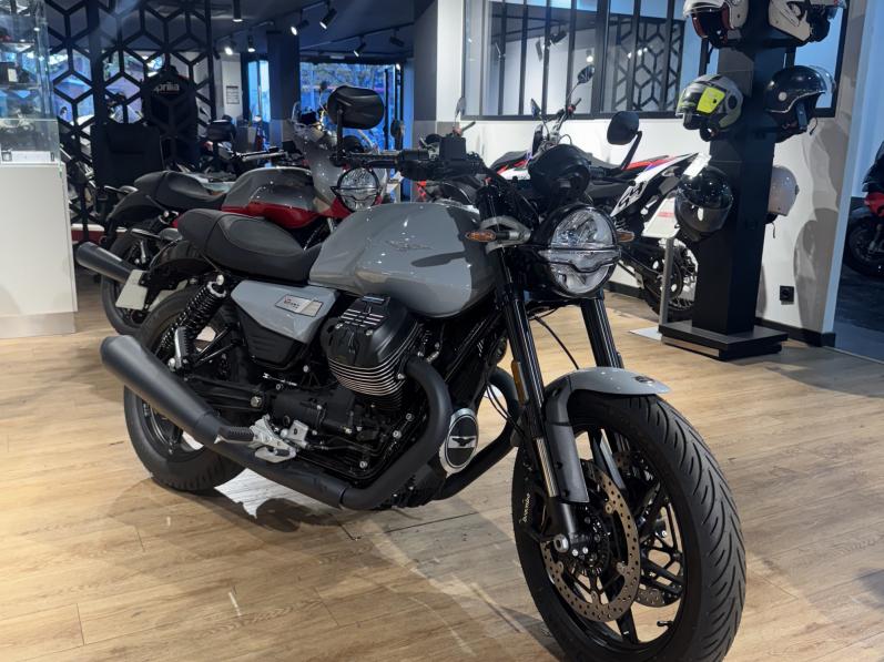 MOTO GUZZI V7 sport 2025